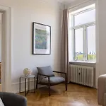 3 Bedroom In Lovely Area *