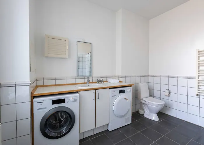 아파트 3 Bedroom In Lovely Area